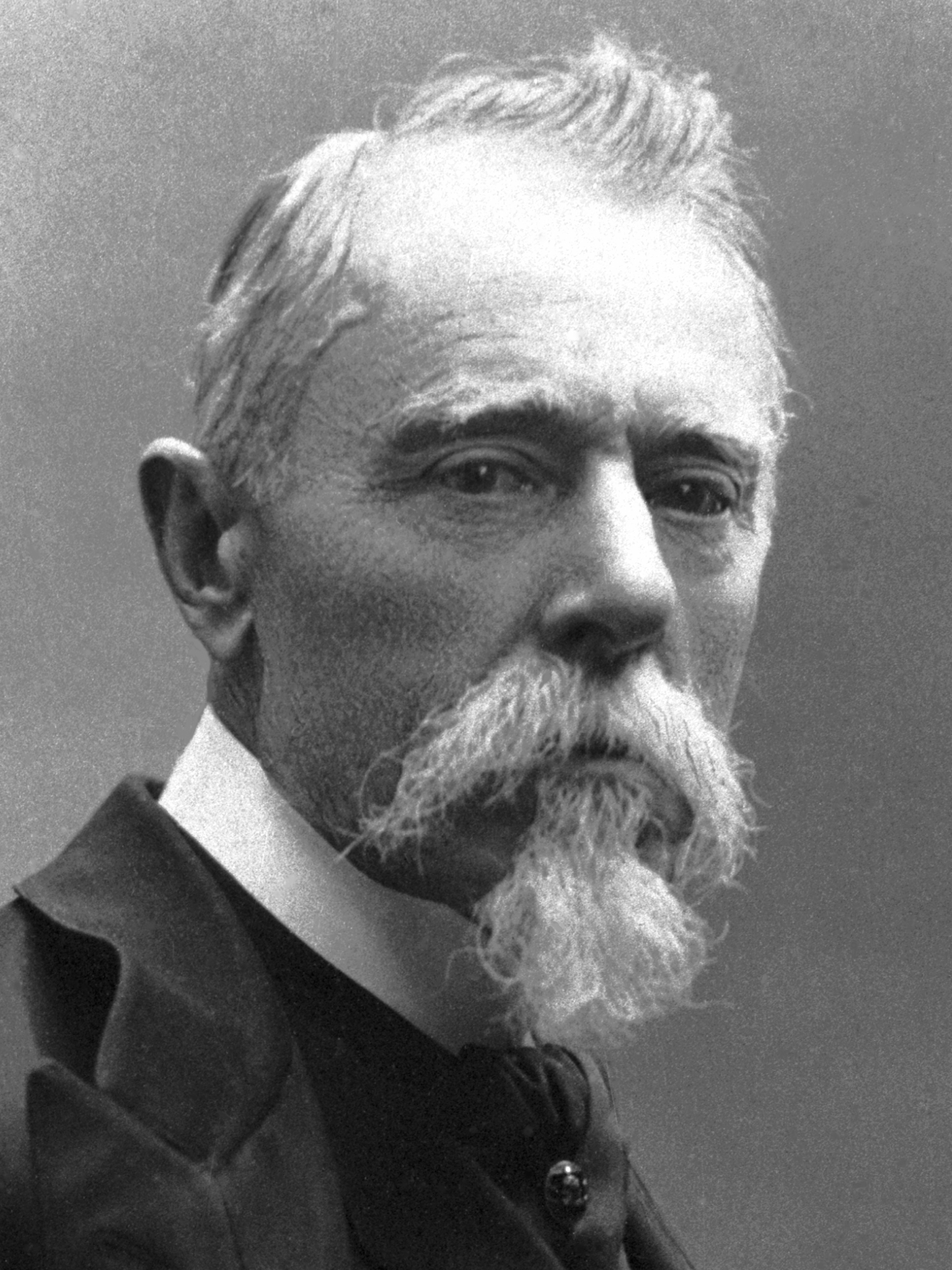 Ernesto Teodoro Moneta